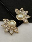 Vintage Swarovski Signed S.A.L. Crystal Faux Pearl Earrings Gold Tone Clip On — photo 3
