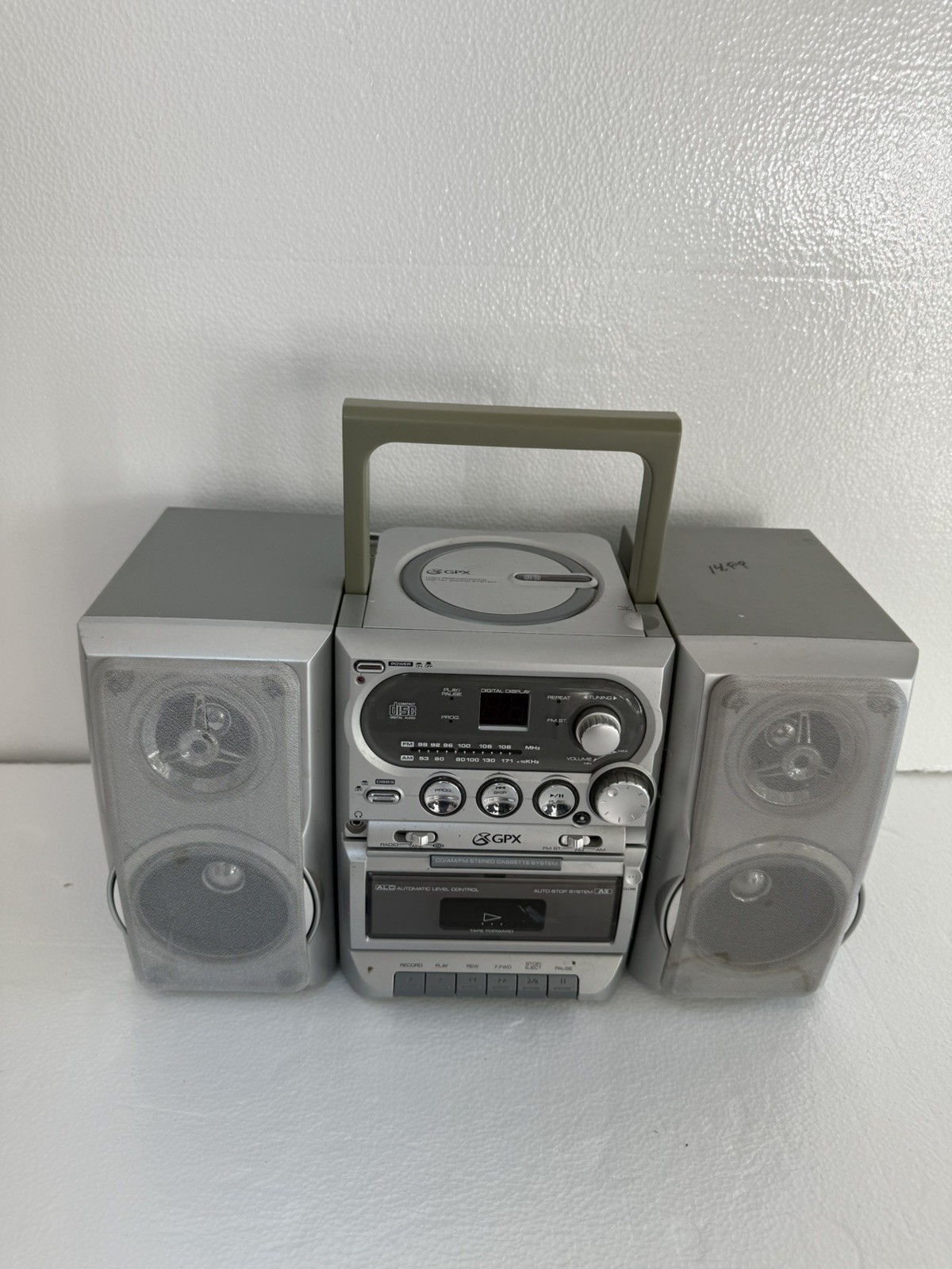 Cd Cassette Am/fm No Power Cord Batteryonly