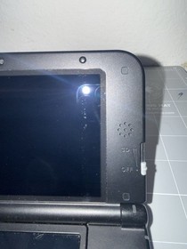 Nintendo 3ds Xl Red Used. Comes with Stylus, 4gb Sd Card, and Charging Cable.