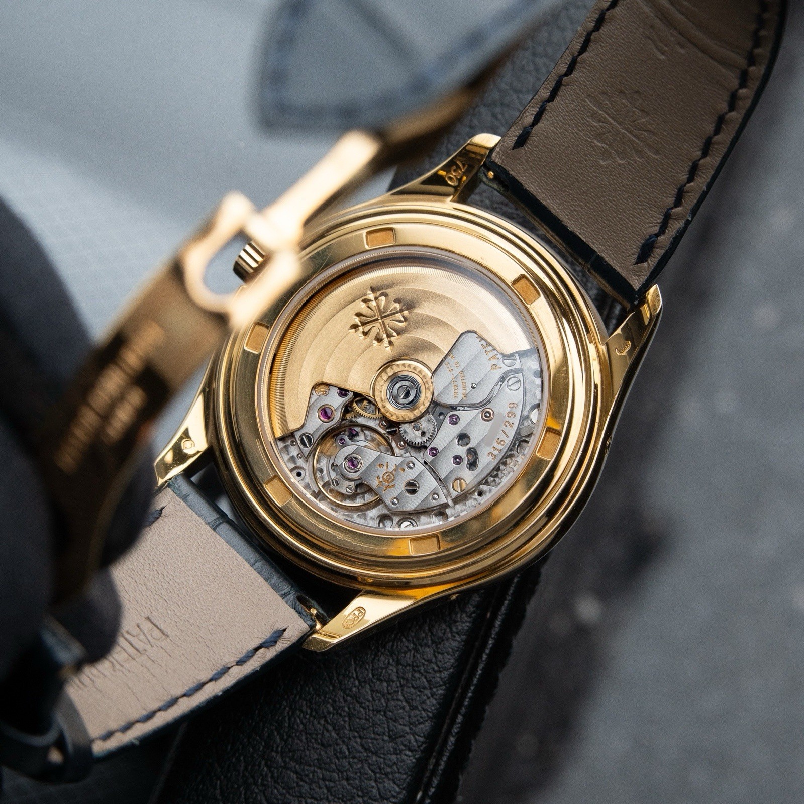 Patek Philippe Annual Calendar 5146J Moon Phase Yellow Gold Ivory Dial 39 Watch