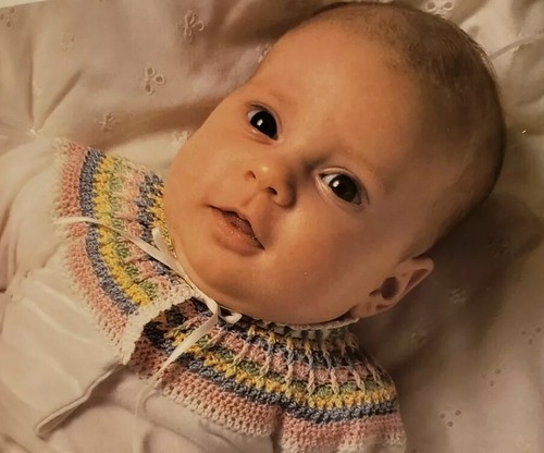 AQ14 LEISURE ARTS 1996, OUR BEST THREAD CROCHET - 46 DESIGNS - Picture 6 of 12