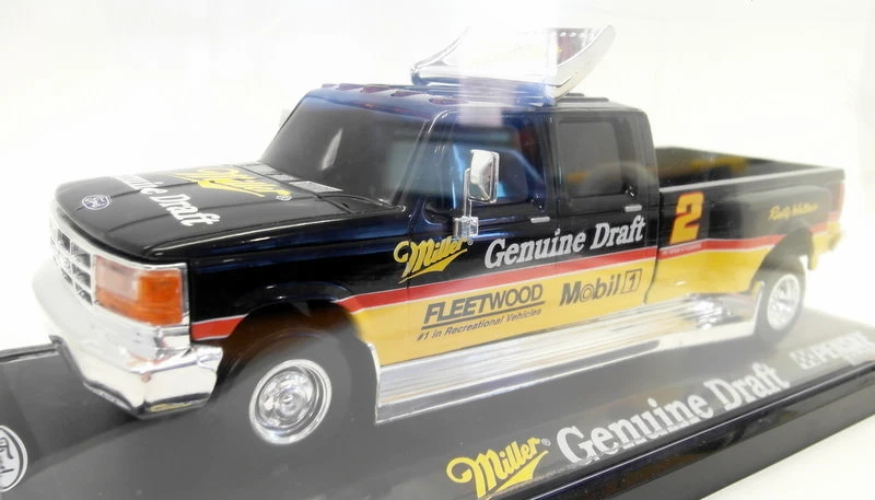 Action 1/24 Scale Diecast WIN Miller Genuine Draft Ford F-150 Crew Cab + Case - Imagen 3 de 4