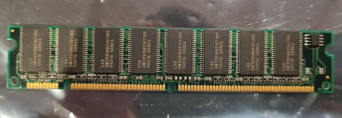 1 x 32Mb LGS KOREA PC66 168-Pin DIMM Desktop Memory RAM