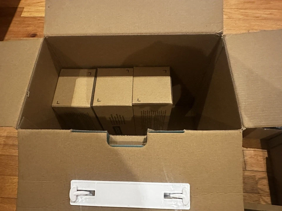 ZOSI 8CH 4 Cameras Security Camera System AI Detection Two-Way Audio - Image 3 of 4