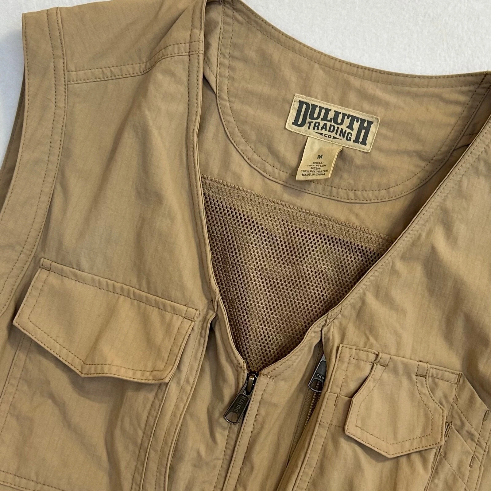 Duluth Trading Vest Mens M Hunting Fishing Outdoors