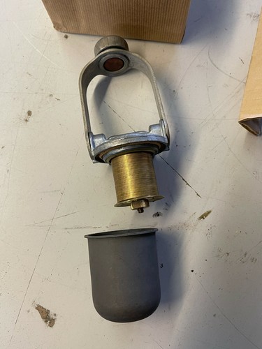 NOS ORYGINALNE OPAKOWANIE 1965 HOTCHKISS ZENITH JEEP filtr paliwa - Zdjęcie 4 z 5