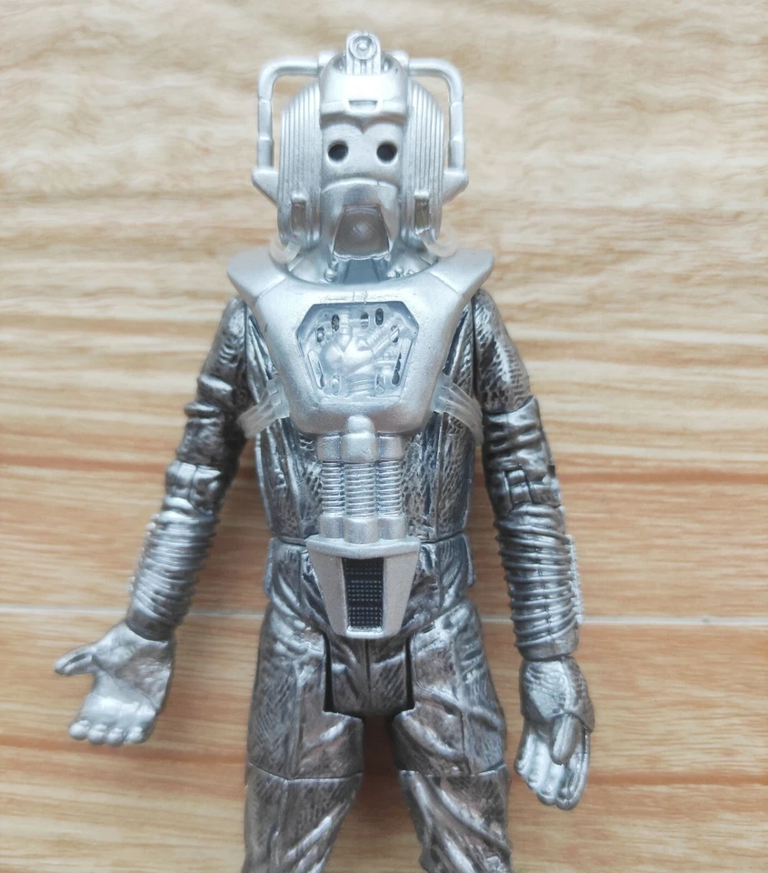 Figura de acción Doctor Who Cyberman 5,5" antigua suelta A1 Foto 3 de 4