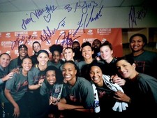  2015 Indiana Fever Team Signed 11x14 Photo Catchings, Easter Conf Champs