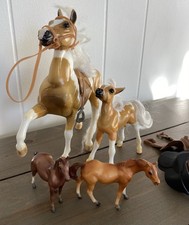 Vintage Breyer Horse Lot Of 4 Miscellaneous Saddles