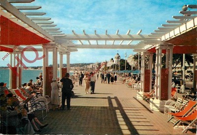 Ansichtskarte -: Nice, Flanerie, Le Long De La Promonade Des Anglais
