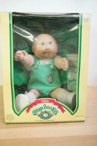 Cabbage Patch Kids Dan Armstrong 3900 Blue Eyes Green Clothes