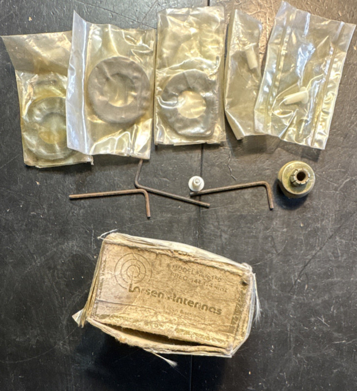 Vintage Larsen Kulrod LM-150 Antennas Kit for Ham Radio as-is with what’s in pic