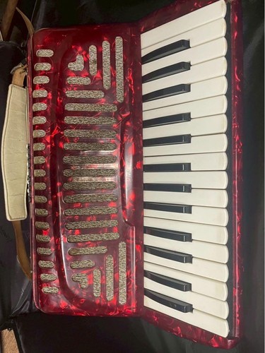 Acordeón Yamaha YA-18 30 teclas 18 bajo rojo instrumento musical vintage Japón - Imagen 2 de 6