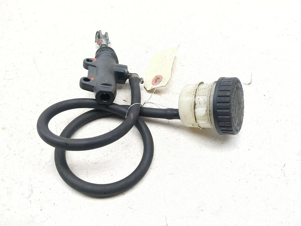 Главный цилиндр заднего тормоза 05–09 BMW K1200LT - Изображение 3 из 4