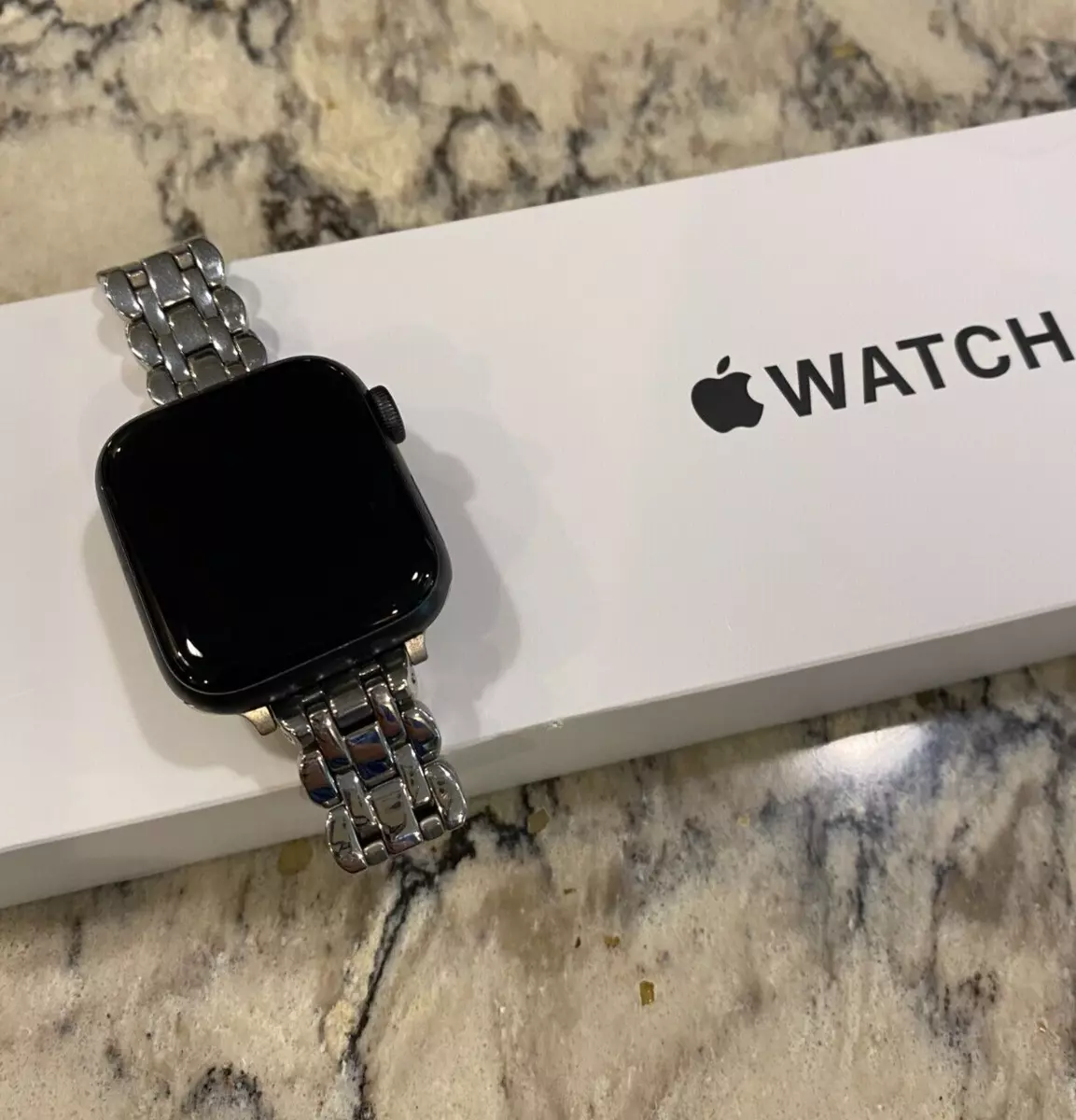 Apple Watch Series SE 40MM GPS + Cellular Space Grey - A2353 w