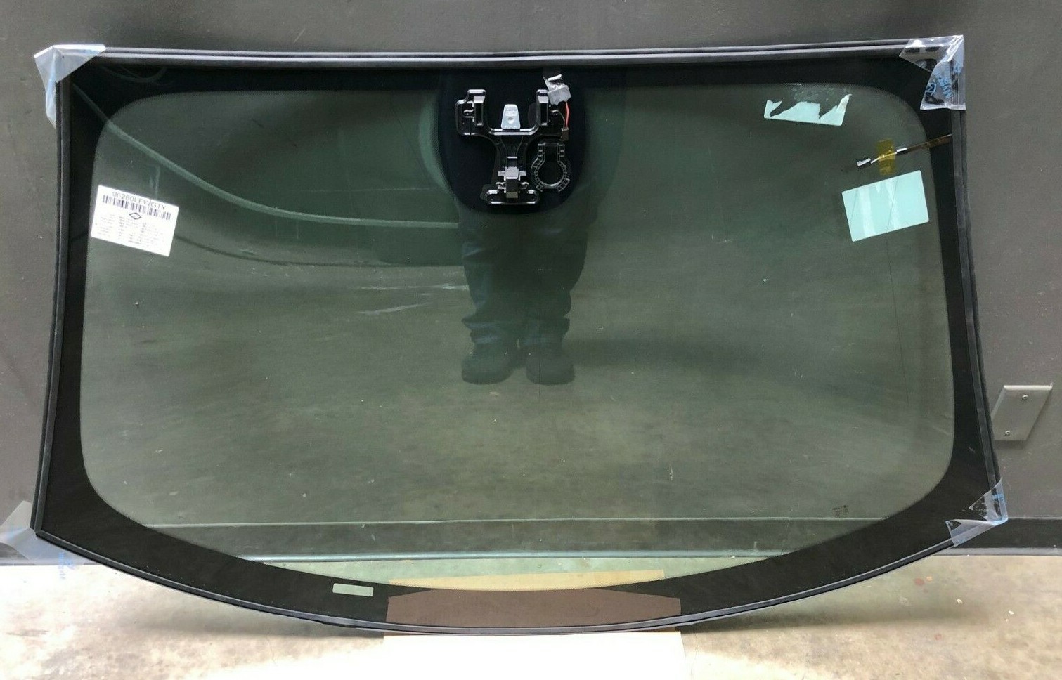 Mclaren 570S, 570GT Coupe, Convertible Windshield Glass New Aftermarket