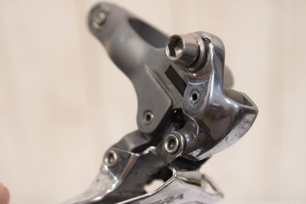 SHIMANO 6700 Series ULTEGRA 2x10s Group Set Band-type (34.9 SHIMANO 6700 Series ULTEGRA 2x10s Group Set Band-type (34.9