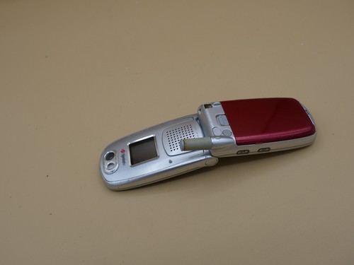 Sanyo PM-8200(S) - Silver ( Sprint ) Flip Phone ( UNTESTED ) - Picture 3 of 3