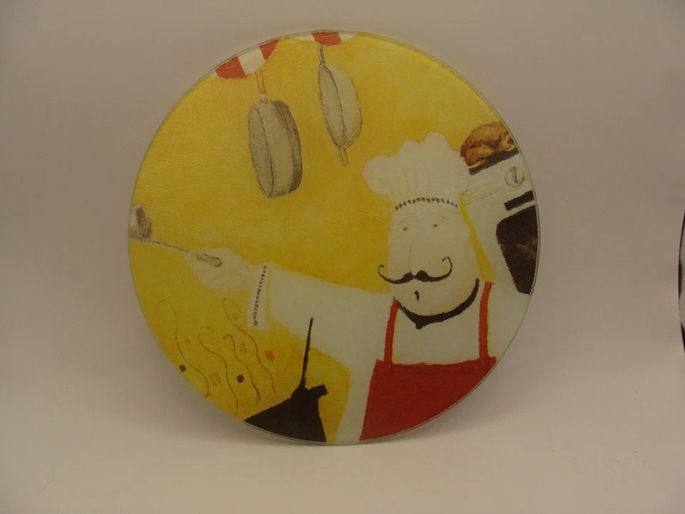 Round Glass Cutting Board / Trivet ~ 7.5”diameter~Chef In The Kitchen~ VGC~ - Image 2 of 3