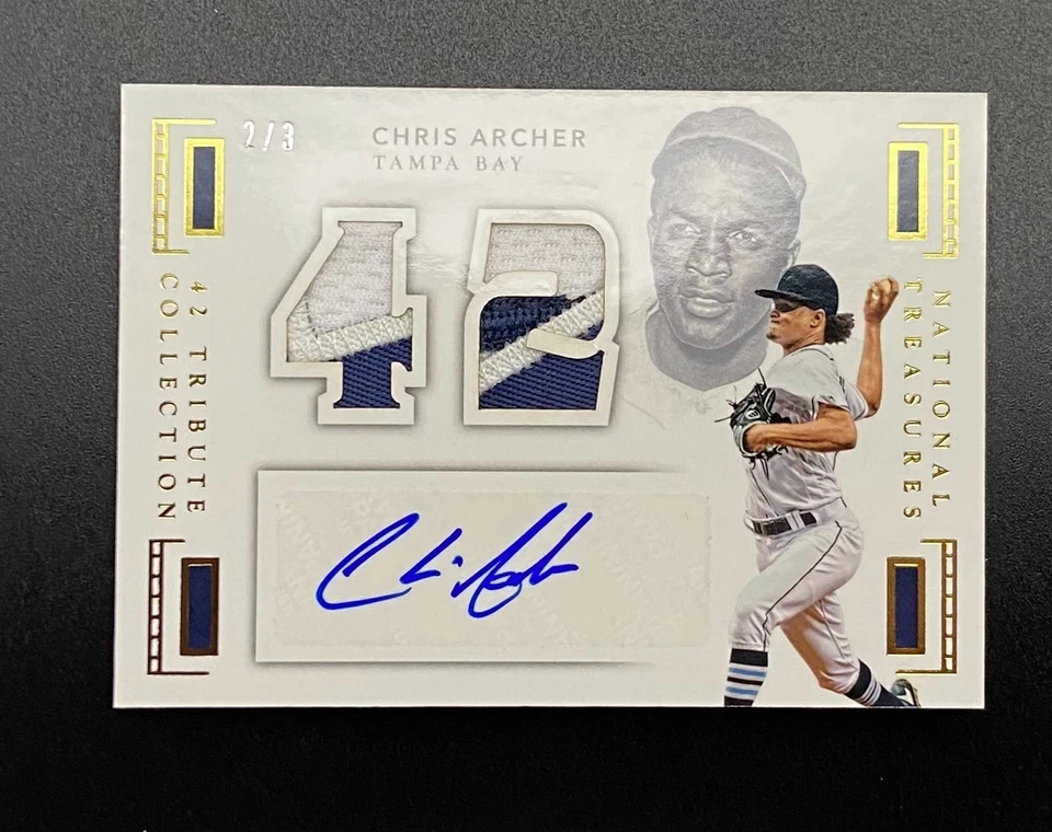 НАШИВКА С АВТОГРАФОМ КРИСА ЛУЧНИКА — 2016 National Treasures 42 JACKIE TRIBUTE #d 2/3 - Изображение 3 из 4