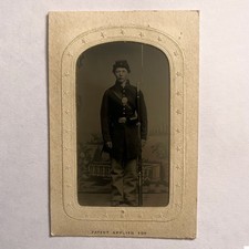 CIVIL WAR TINTYPE boy soldier with rifle bayonet