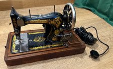 SINGER No. 28 Electric Portable Sewing Machine w/ Wooden Case, Pedal & Manual