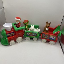 Fisher Price Little People 2001 Christmas Musical Train Santa, Reindeer  Elf