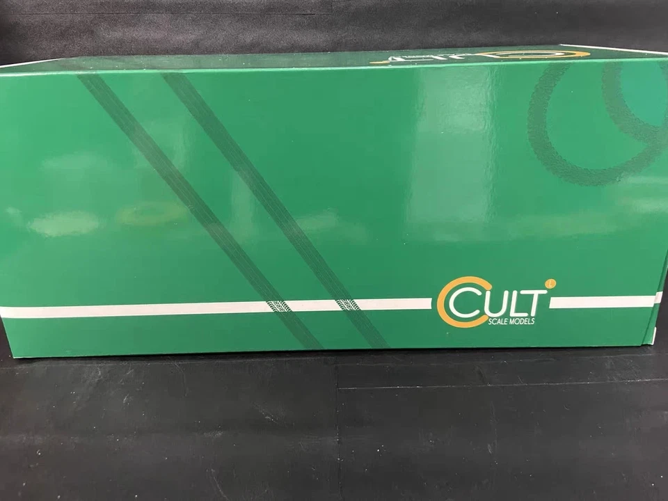 Cult Resin Model 1/18 Bentley MK VI Saloon Grey Metallic CML010 - Image 2 of 4