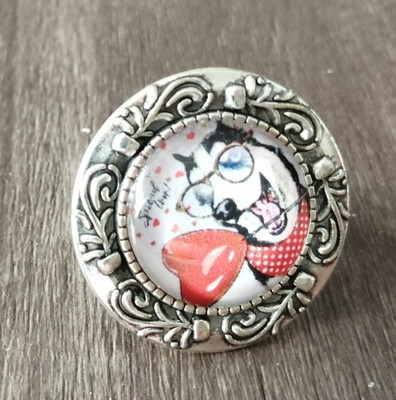 KLUNKER RING silberfarben mit CABOUCHON RETRO MOTIV COMIC HUND  wie neu
