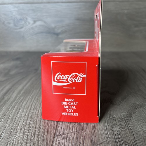 Hartoy Die-Cast Metal Coca-Cola Dodge Plateau Toy Truck Yellow Pickup 1979 - Bild 5 von 10
