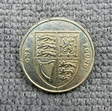 2010 One Pound £1 Coin - Old Round Pound - Shield of The Royal Arms