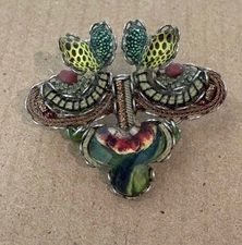 Green Meadow Olive Ayala Bar Brooch Crystal/Fabric/Thread/Stainless Steel 