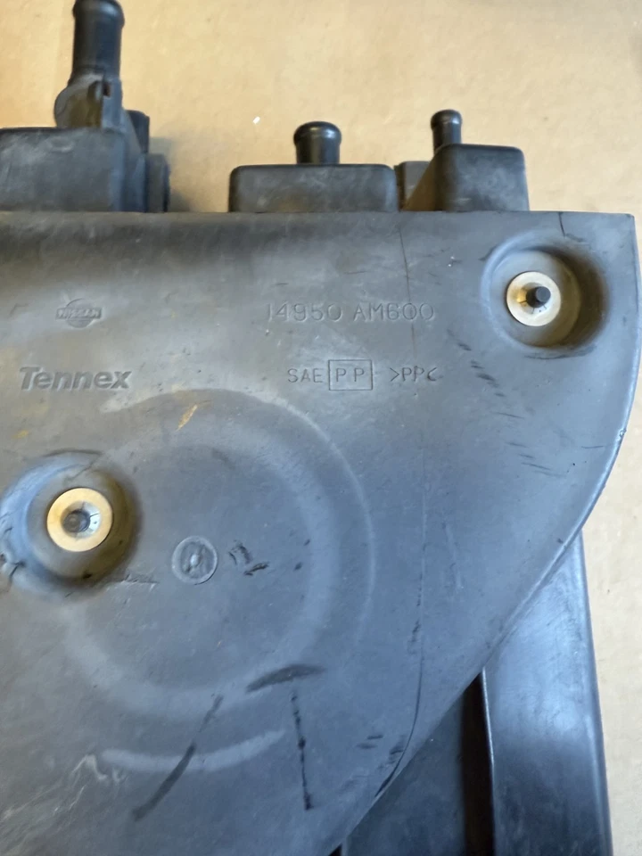 Nissan 350Z 2003-2008 bote de carbón EVAP de vapor de combustible OEM 14950-CD000 Foto 3 de 4