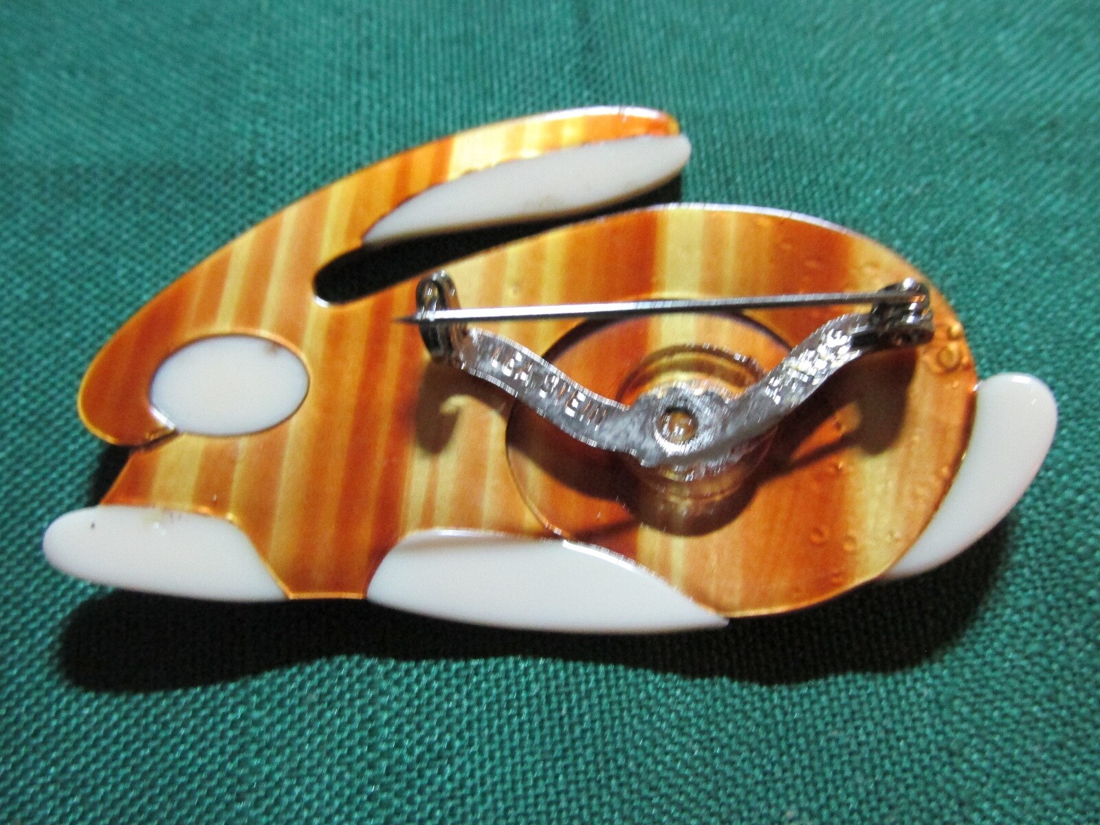 Rare Genuine Vintage Lea STEIN Paris RABBIT Brooch - Gem