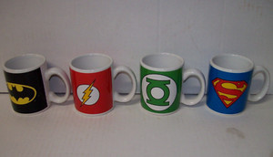 4 DC Comics S13 Superhero Ceramic Coffee Espresso Mug Cup Set 5 oz.