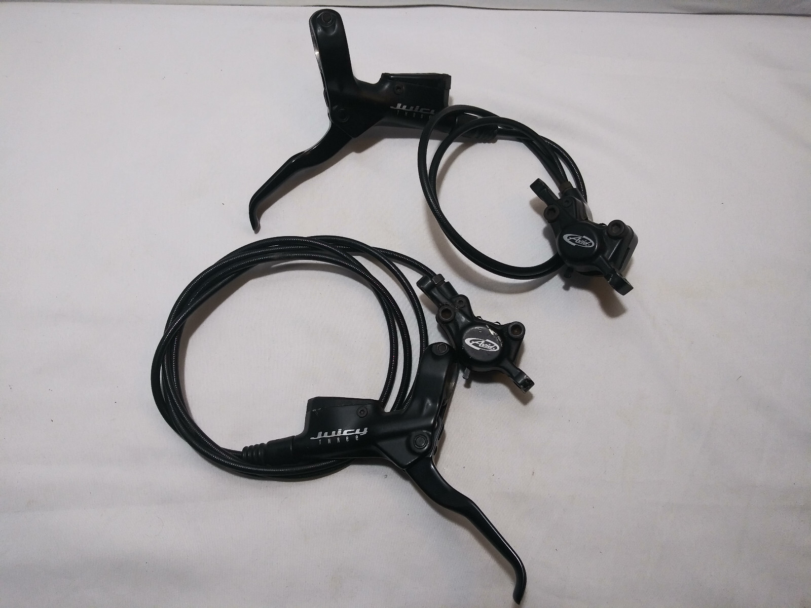 Avid Juicy 3 Hydraulic Brakes Set Post Mount Frond and Rear Good