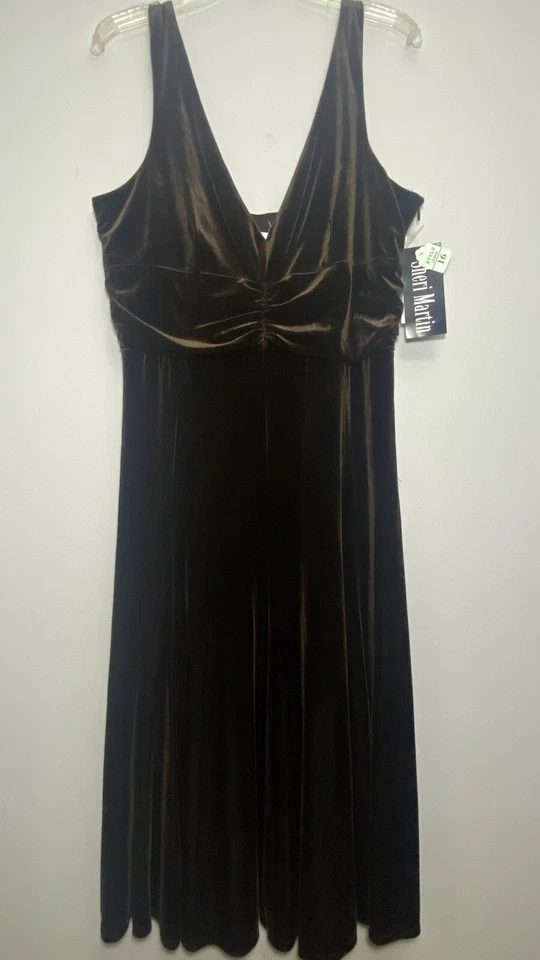 Nuevo con etiquetas Vestido Midi Sheri Martin New York Mujer Talla 16 Marrón Bronce Terciopelo Sin Mangas Foto 2 de 4