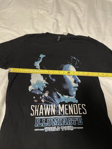 Shawn Mendes Illuminate World Tour Shirt Medium Small Hole - Picture 6 of 10