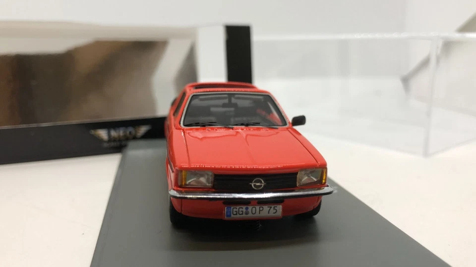 NEO SCALE MODELS 43075  OPEL KADETT AERO  SCALA 1:43 - Immagine 4 di 4