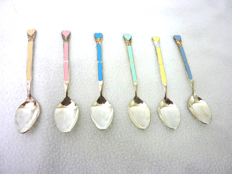 NEW SET OF 6 COLOR HEART 4.5" MINIATURE SPOON STAINLESS STEEL SILVER TONE