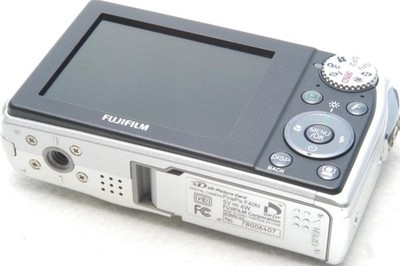 FUJIFILM FinePix F40 fd Digital Camera 8MP Optical Zoom Tested