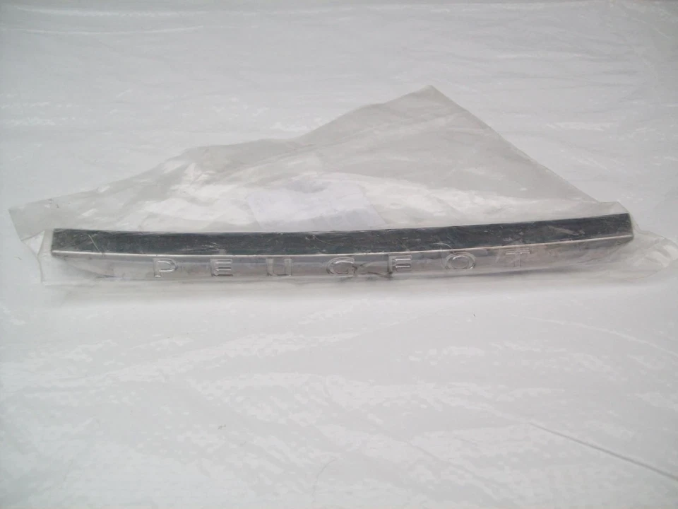 Peugeot 208 Grille Emblem Trim Genuine Front Chrome 1613497780 2012-2019 - Image 3 of 4