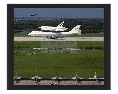SPACE SHUTTLE ENDEAVOUR TOWED TO VAB KENNEDY SPACE CENTER 1991 8X10 FRAMED PHOTO