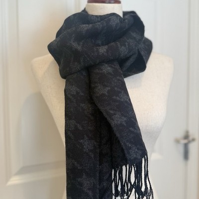NWOT Intrend by Max Mara Acrylic Houndstooth Scarf Size: OS Fall/Winter