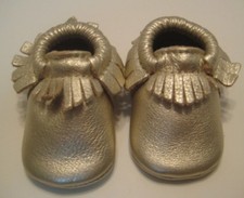 NEW FRESHLY PICKED LEATHER MOCCASIN BABY/ WALKER/ LITTLE KIDS PLATINUM SIZE 1