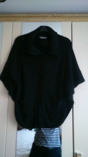 Womens size Medium black poncho from BHS, used - 第 1/12 張圖片