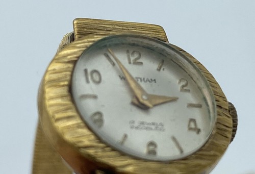 Women's Waltham Watch with Kolmar & Jourdan Gold-Plated Band - Picture 10 of 12