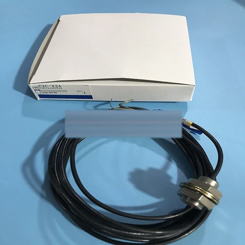 new omron in Box E2C-X2A E2C-X2A  Proximity Switch 1 year warranty