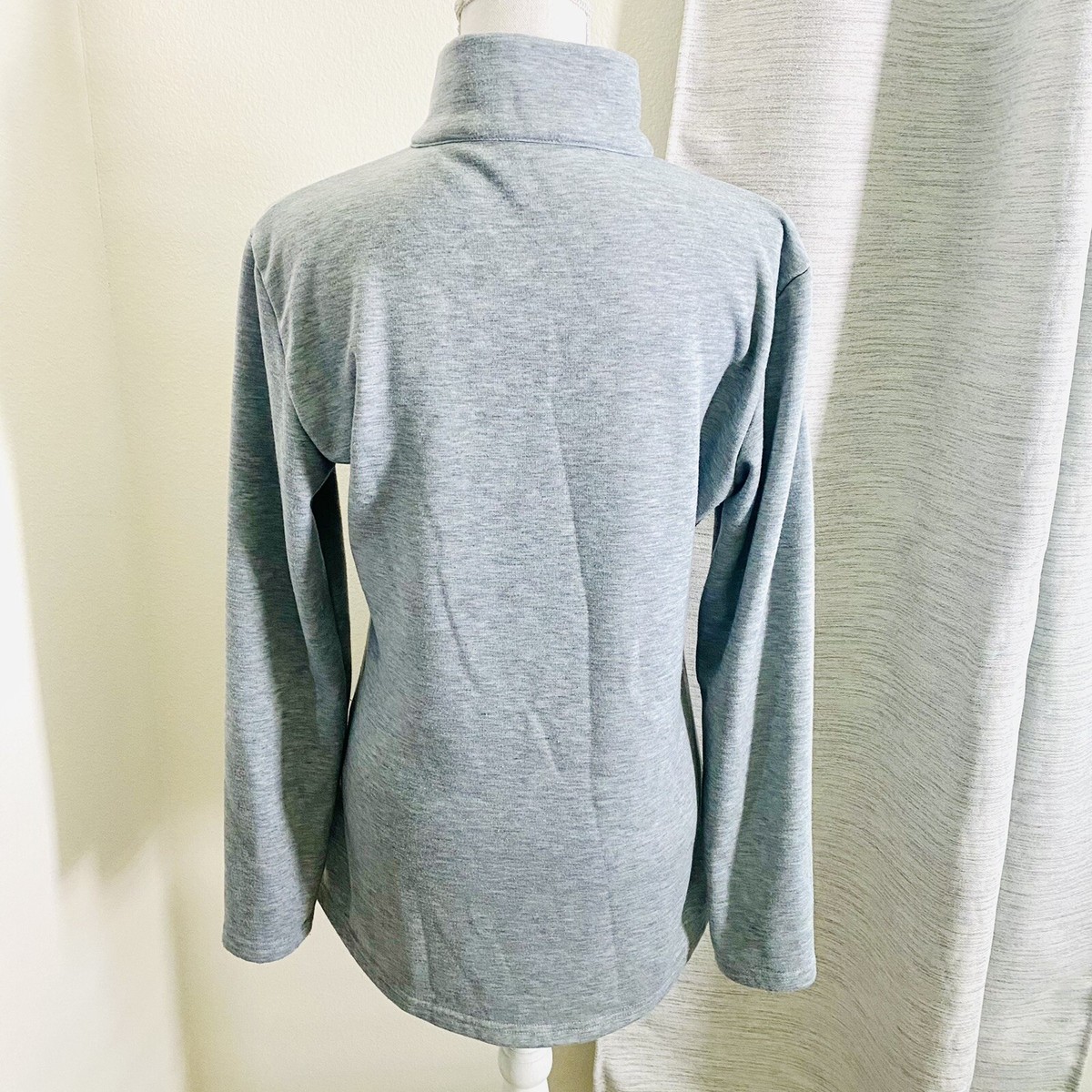 Nearkin Pullover Gray Sweatshirt Women's Size XL Fitted 1/4 Nearkin Pullover Gray Sweatshirt Women's Size XL Fitted 1/4