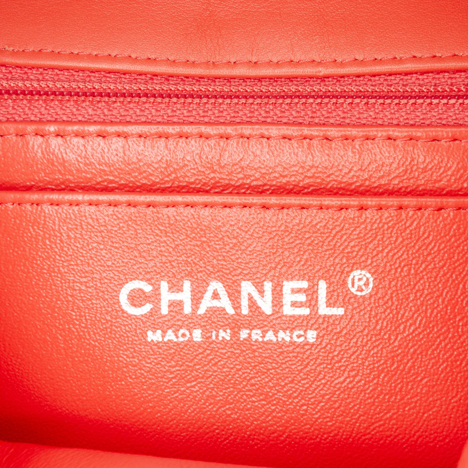Authenticated Chanel Mini Rectangular Classic Vel… - image 5